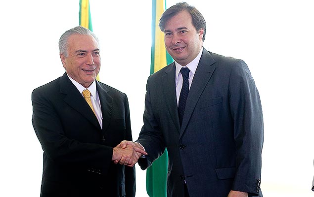 Dep Rodrigo Maia não deve aceitar pedidos de impeachment de Temer BRASÍLIA